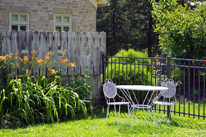 landscaping backyard